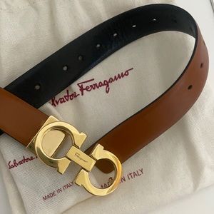 *Authentic* Salvador’s Ferragamo reversible belt